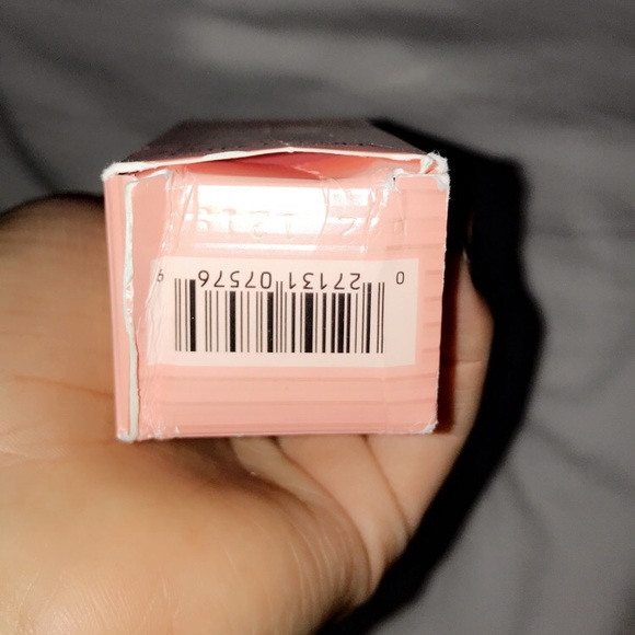 Estee Lauder Perfume and Small Makeup Bag - Picture 5 of 7